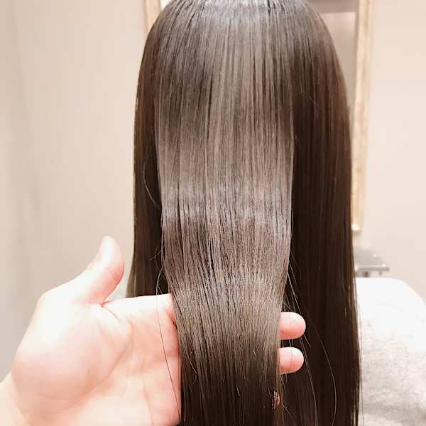 髪のダメージに本気で向き合いたいあなたへ――。|EIIR【エイル】