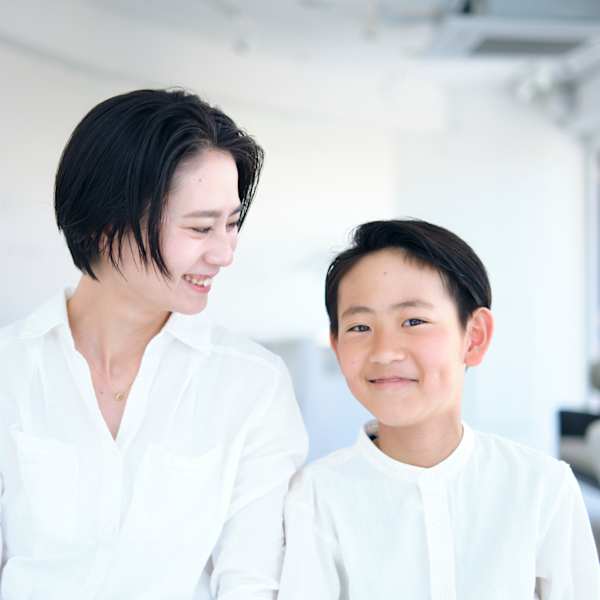 ご家族やご友人と一緒にキレイに！広々空間で、心地よい特別なひとときを。|CIRCLES hair design 薬院浄水通り店