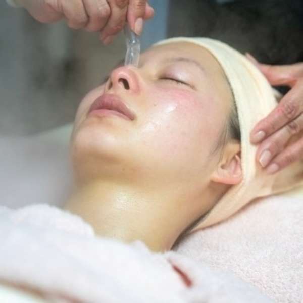 毛穴洗浄＆ハイパーナイフEX小顔|mieux beauty salon 新小岩店