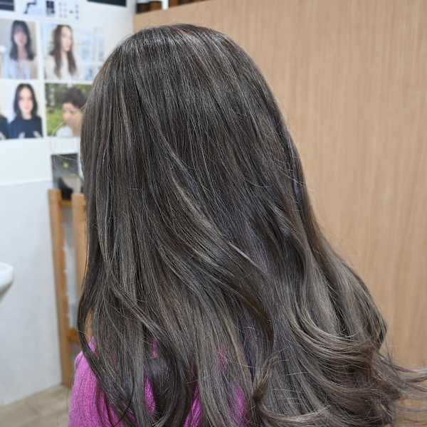 ブリーチハイライトやバレイヤージ。インナーカラーやエンドカラーでカラーをより個性的に!|nacure hair