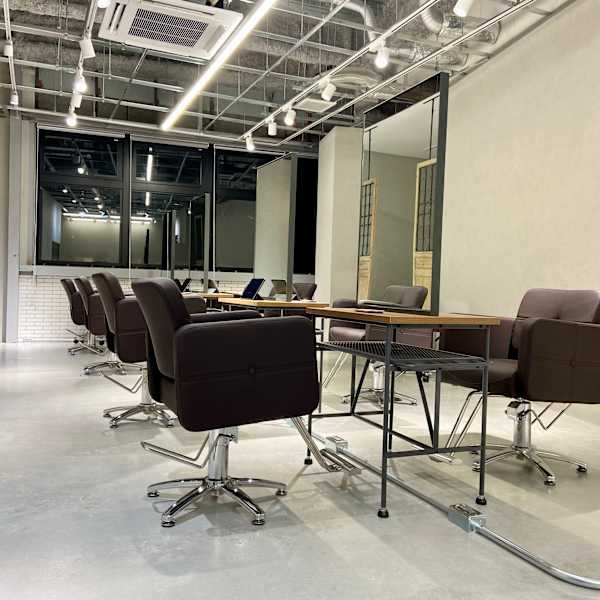 ★大人気のCREARです。マンツーマン接客で安心してお任せできる美容室です★|Vita by CREAR 桜井