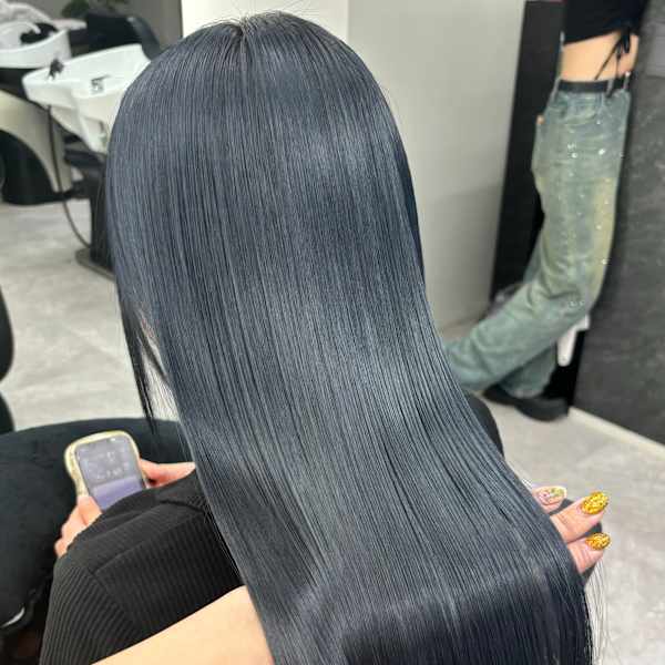 うる艶になれる厳選トリートメントが自慢のサロン|Ardore fiero shinsaibashi【アルドーレ フィエロ シンサイバシ】