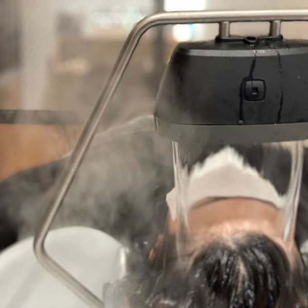 【ヘッドスパ】凝り固まった頭皮をほぐし、清潔な頭皮へと導きます。目の疲れ/肩こり/睡眠不足の解消にも|Beauty Resort AKAHIGE