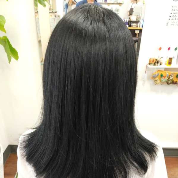 お手入れ簡単♪雨の日も汗かく季節も縮毛矯正でサラツヤキープ|Hair Design Greath