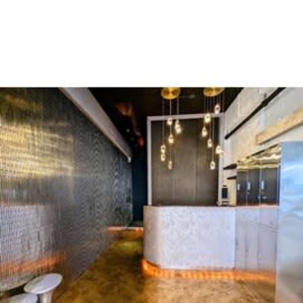 自分史上1番可愛くなれる派手髪専門の美容室☆理想の色味を実現します♪|エクステ・ブリーチ・髪質改善・縮毛矯正専門店 EDeN MAeD 天神店