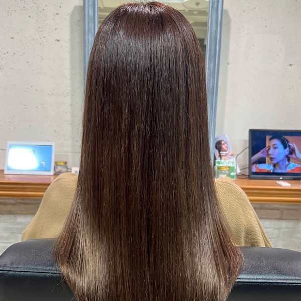 髪の芯から潤い補修。プラチナコラーゲンカラーで叶える、触れたくなる艶と柔らかさをあなたへ。|Hair&Relax SWEET