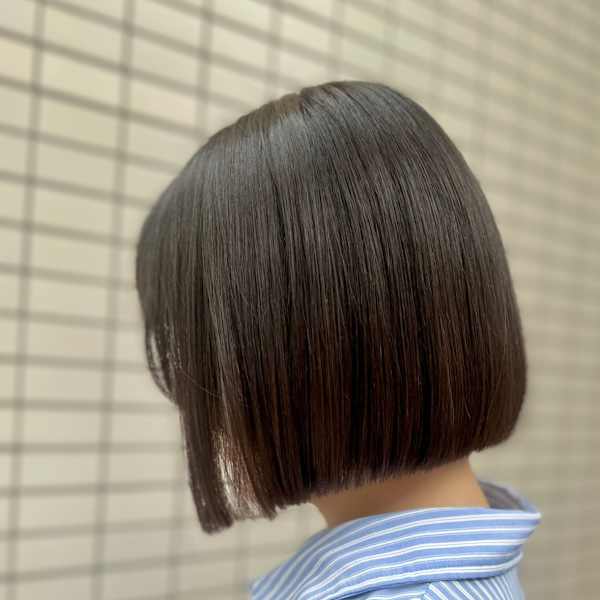 パーマ特化サロンが提案する【パーマ落とし】パーマのプロが叶える、艶やかで柔らかなストレートヘア。|LAULEA 表参道