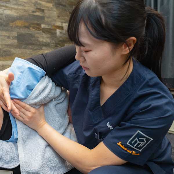 首・肩こり 腰痛 骨盤矯正 姿勢改善は当院へ！|BESTマッサージ新宿