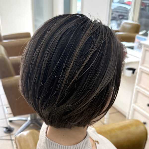 白髪があってもそれを活かしたデザインカラーでもっとおしゃれに⭐︎|graspedia