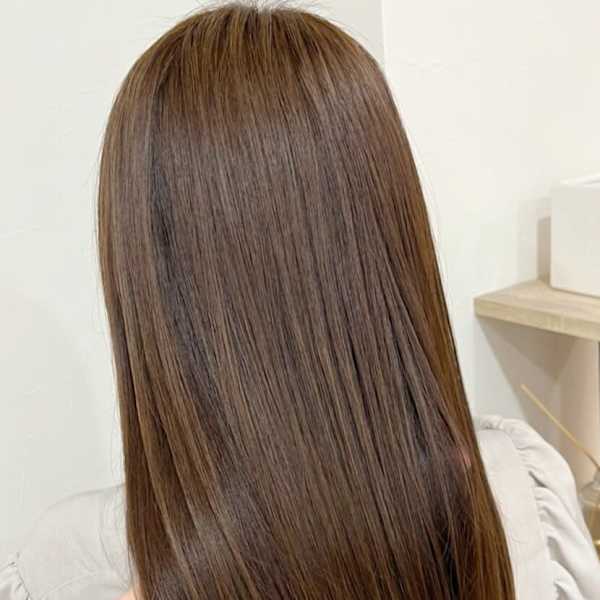 【ダメージヘアに】ダメージレスにこだわった施術で美髪へ◎|Re:sh