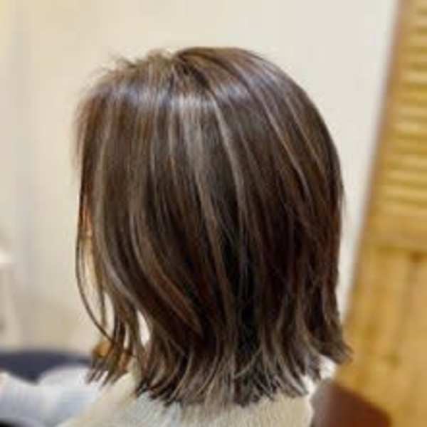 白髪染めで高発色&明るめカラーが楽しめる◎白髪ぼかしハイライト/インナーカラー等大人のブリーチも好評|hair salon Rich 横須賀中央店