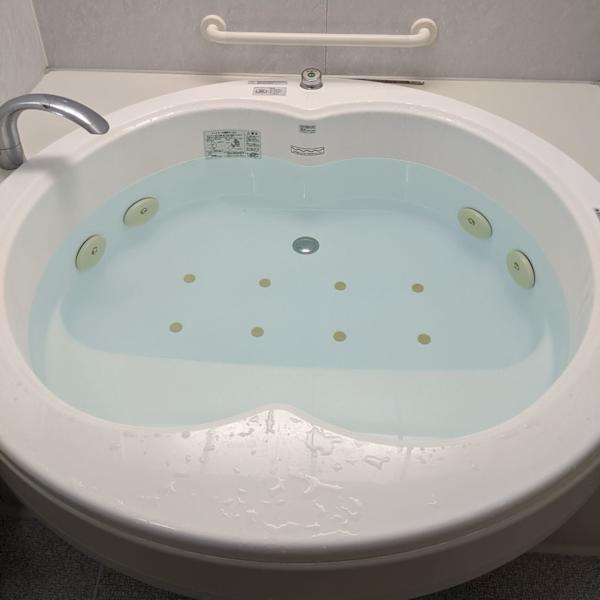 ジャグジーバス付きボディーリラクシングコース|Madame VISAGE