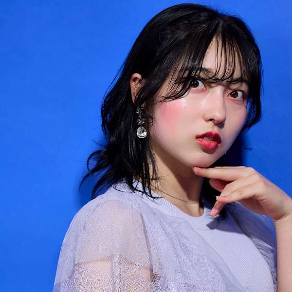 大人可愛いデザイン“前髪で印象は変わる”を実感顔周りレイヤー×髪質改善で叶える似合わせトレンドカット|UNE ATTACHE