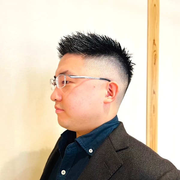 《銀座駅・東京駅徒歩圏内》《完全個室》トレンドヘアからビジネスマンスタイルまで幅広く対応|銀座八