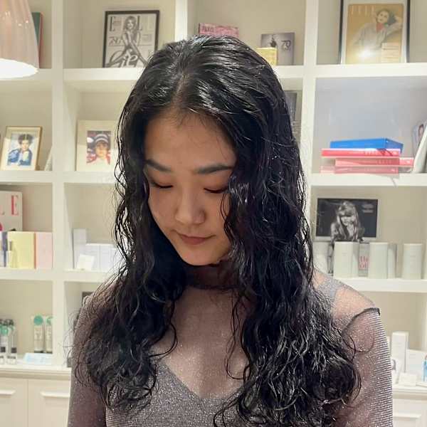 トレンドパーマでオシャレなスタイルに|ELLE salon 大阪店