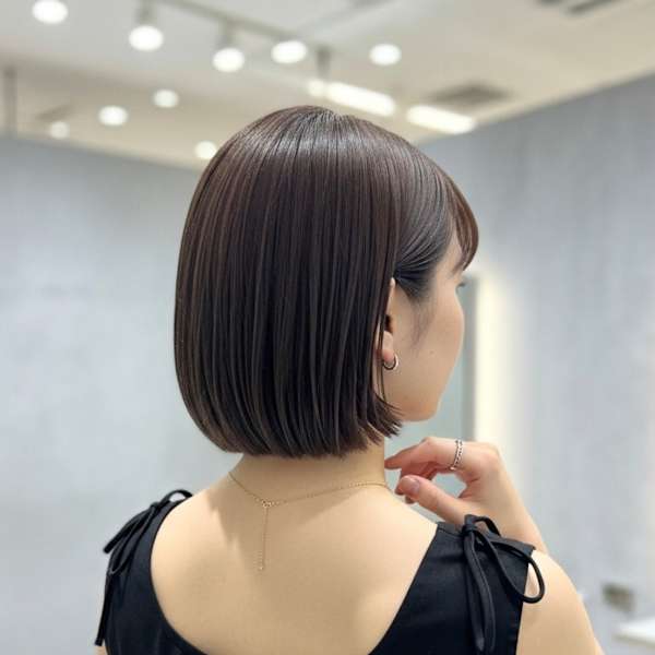 上品な大人女性コンセプト　北千住　縮毛矯正　白髪　髪質改善　カット　カラー　リタッチ　ヘッドスパ|smoos' 北千住