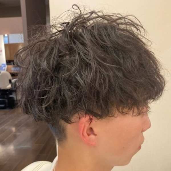 ◆メンズ専用ブースあり◆メンズメニューが充実!シェービング付きのカットが大人気です◎|Hair-create KALA