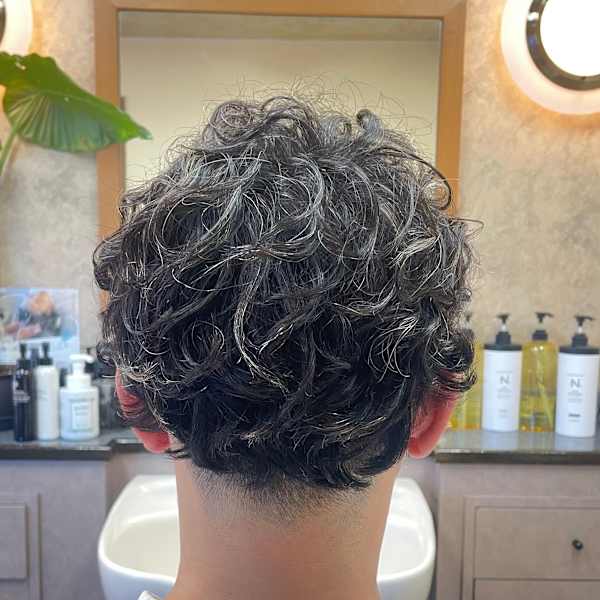◆メンズ支持率抜群！バーバー仕込みの技術◆バーバー仕込みで男性もキリッと仕上がるカットとシェービング|peeps hair