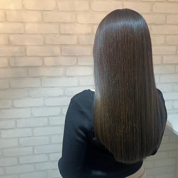 【髪質改善】縮毛矯正が評判のサロン★クセ毛もエイジング毛も艶ストレートに。傷ませない縮毛矯正|全席個室 髪質改善サロン L'oiseau Bleu  ロアゾブルー 箱崎店