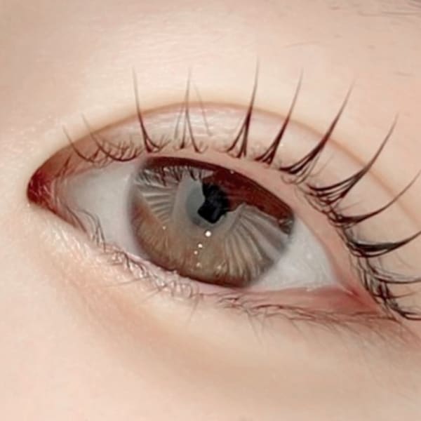 デザイン力が自慢のサロン♪【韓国発!トレンドパーマ】マスカラパーマ(ブラックティントパーマ)¥500|【上下まつ毛パーマ・LEDマツエク・韓国束感まつエク】Makea【マケア】天神大名店