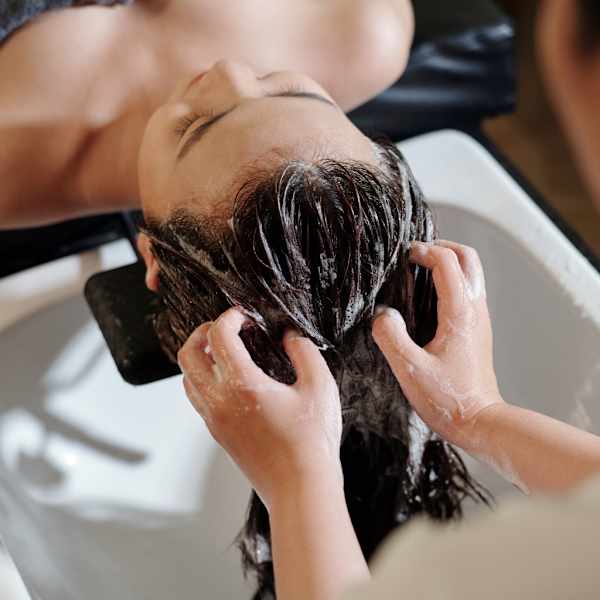 【駐車場あり】フルフラットシャンプー台での極上SPAが人気♪日頃の疲れを癒します|linha+n