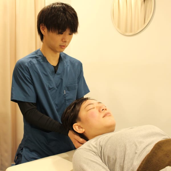 整体ヘッドスパで不調を根本改善!自律神経も整えて頭痛や不眠にサヨナラ!スッキリ快適な毎日へ。|ミライズ整体院 三宮本院