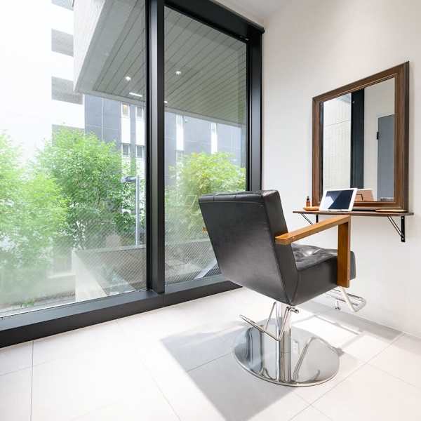 完全個室サロンで他のお客様と関わる事なく過ごせる空間をご用意しておりますので心よりお待ちしております|センター北 美容院 lea/1 HANARE