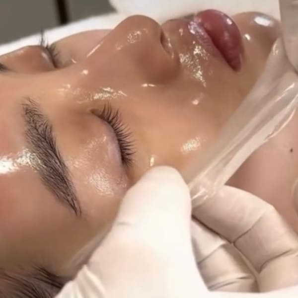 神楽坂の静かな個室癒しのフェイシャル♪ロミロミ＆ホットストーン全身コースが大人気|lia privatesalon