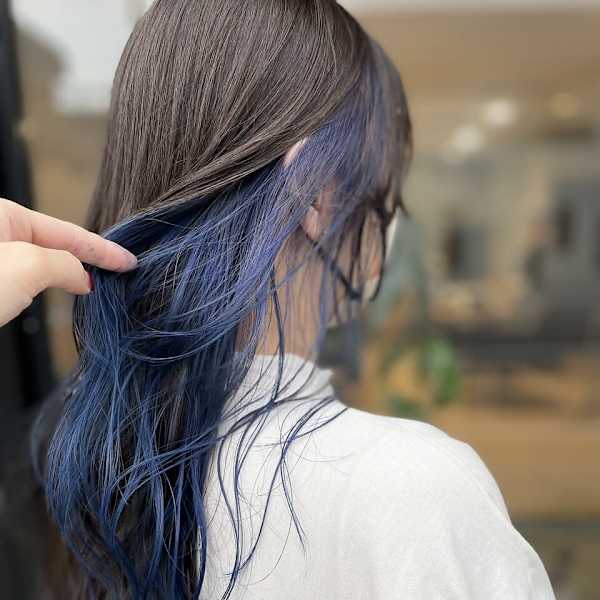 バレイヤージュやイヤリングカラーなどのデザインカラーは、周りと差がつきおしゃれ度がグッと底上げ☆|hair salon ulu