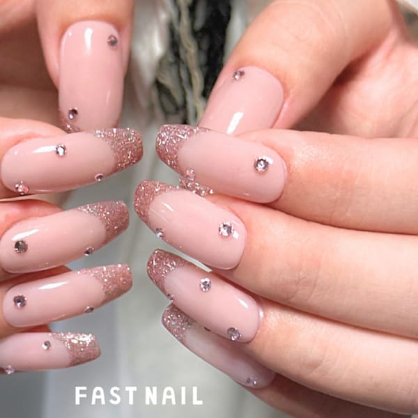 【低価格×スピーディー×長持ち】コスパよくネイルを楽しめる💅リピート率95%の大人気サロンです✨|FAST NAIL ららぽーと門真店 【ファストネイル】