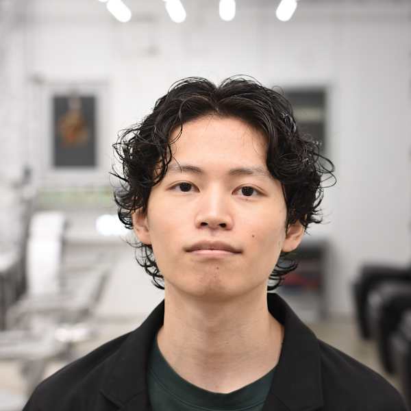 ミディアム・ロングヘアのカットが得意なサロン［浅草橋/蔵前/両国/秋葉原］|ユイツ