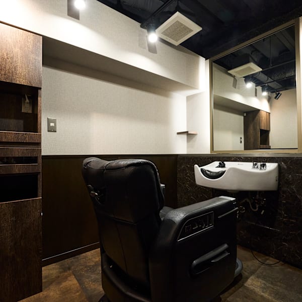 身だしなみ大事★ビジネスマンの方にオススメサロン♪♪ 【メンズ 眉毛カット シェービング】|LAVIE NEW STANDARD BARBER 五反田店