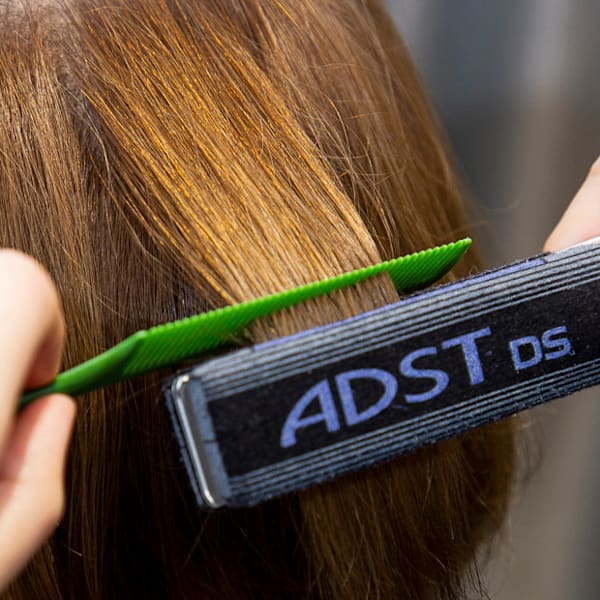 ナチュラルな仕上がりのメンズ縮毛矯正が人気★メンズにはメンズの縮毛矯正|LAVIE NEW STANDARD BARBER 五反田店