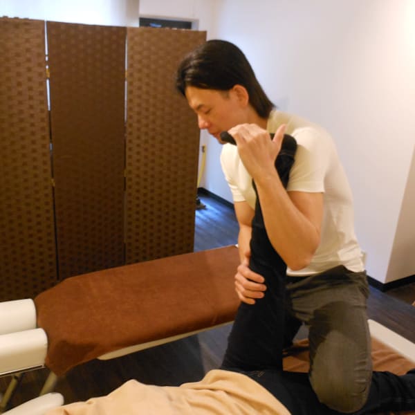 猫背矯正|整体サロンTsurumi