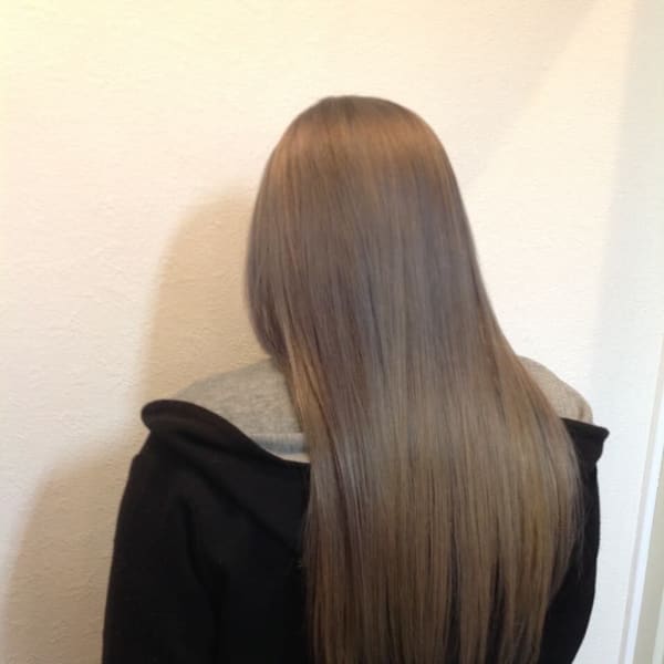 思わず触れたくなるような柔らかい質感と今までにない感動の手触りを叶える♪お客様に合わせて薬剤を選定!|美容室 アクイールグラッセ