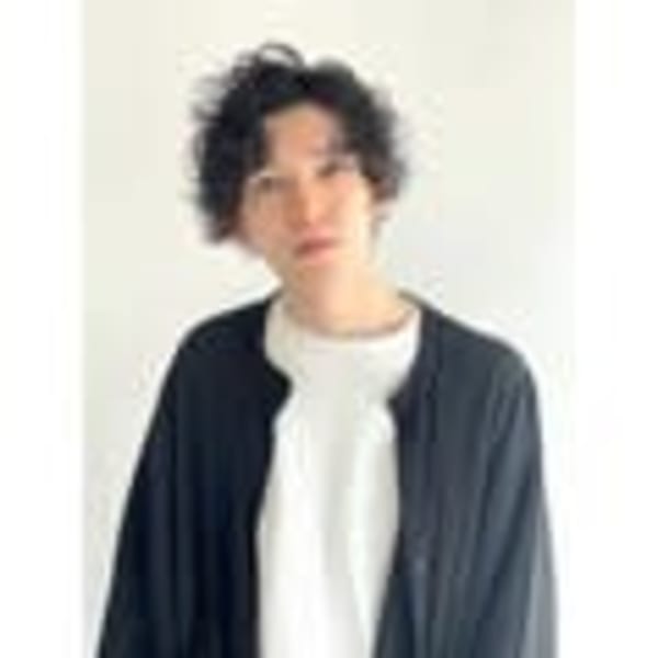 髪のダメージレベルに合わせて対応◎髪の傷みが気になる方にも人気のgraceのパーマをお楽しみください|美容室 アクイールグラッセ