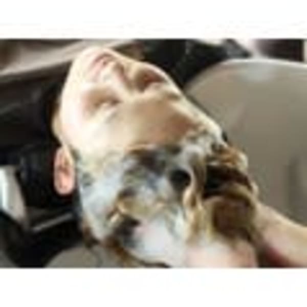 ヘッドスパが自慢のサロン|Sourire hair