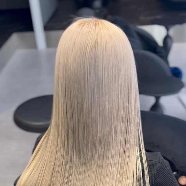 ブリーチカラーが得意なサロン|Ardore【アルドーレ】