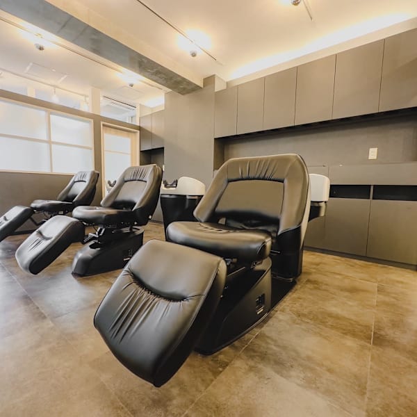 髪質改善の基本は頭皮ケアから♪髪質改善のプロがヘッドスパを施し、頭皮環境からしっかり改善◎|ento.ECLART