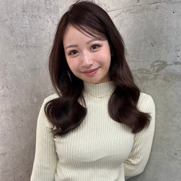 うるツヤになれる厳選トリートメントが自慢のサロン|alo 大阪梅田