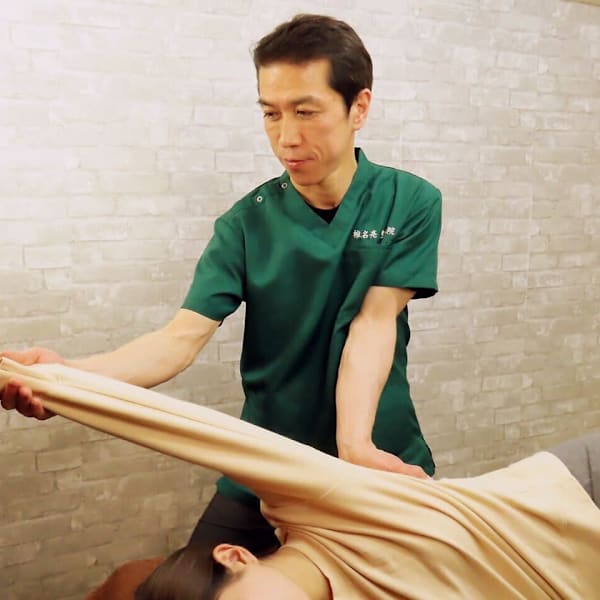 歴14年の院長がお悩みに合わせた最適な施術を行います!首肩こり・腰痛の方は是非ご利用ください♪|椎名亮 整体院