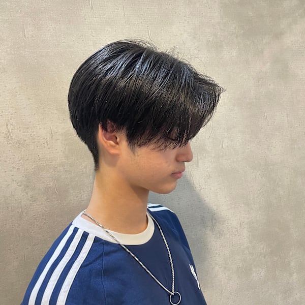 【センターパートで作る、男の色気】|【シェアサロン】Men's salon REIR