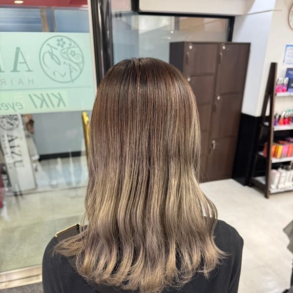 【グレイカラー・白髪カバーが得意】細かい白髪が気になる大人世代に★|AIZU本厚木 白髪ぼかし ハイライト バレイヤージュ 髪質改善