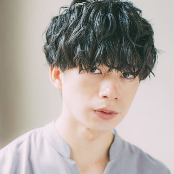 髪と服で差をつける。古着×パーマで男を格上げ|PULP 古着×髪質改善×メンズカット