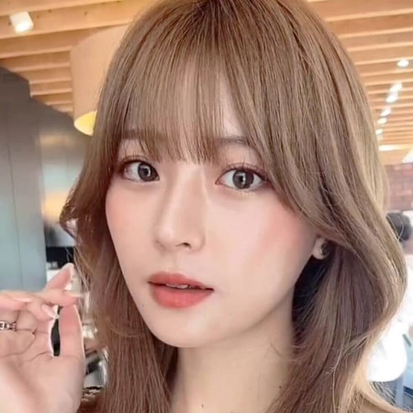 トレンドのくびれヘアは顔周りのレイヤーが重要♪雰囲気を変えたい方にも◎品よく“可愛い”大人女性に|K-two心斎橋・QUEEN'S GARDEN by K-two