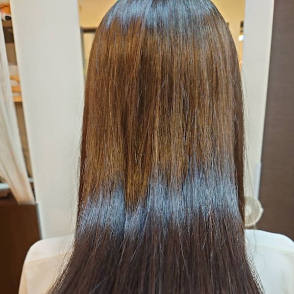 酸熱トリートメント・・・今までにない新しい質感の反応型トリートメント【6種類つけていきます】|美容室MashUp