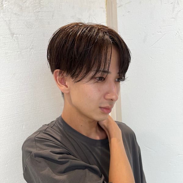 自然な流れで決まる。清潔感×抜け感 好感度No. 1パーマ|Reginavita 栄店