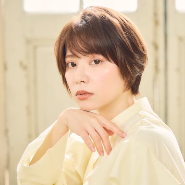 【ショートヘアのカット】大人女性から高支持！骨格に合わせた高技術なカットで小顔に見せる効果も◎|FUCHI KUCHI amati 豊中店