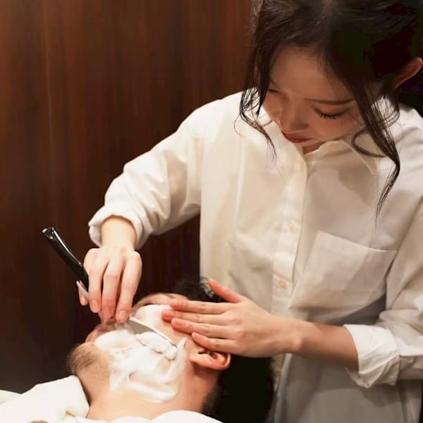 ひげ・眉などの身だしなみもお任せサロン|ヒロ銀座 バーバーショップ 札幌本店【HIRO GINZA BARBER SHOP】