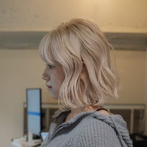 「透明感ベージュ×デザインブリーチで叶える最旬ヘアカラー」|opus by ambleluxe